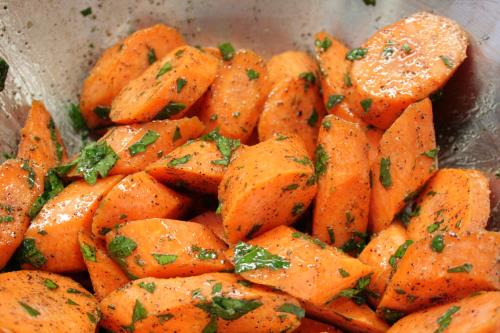 Chili and Black Pepper Roasted Carrots