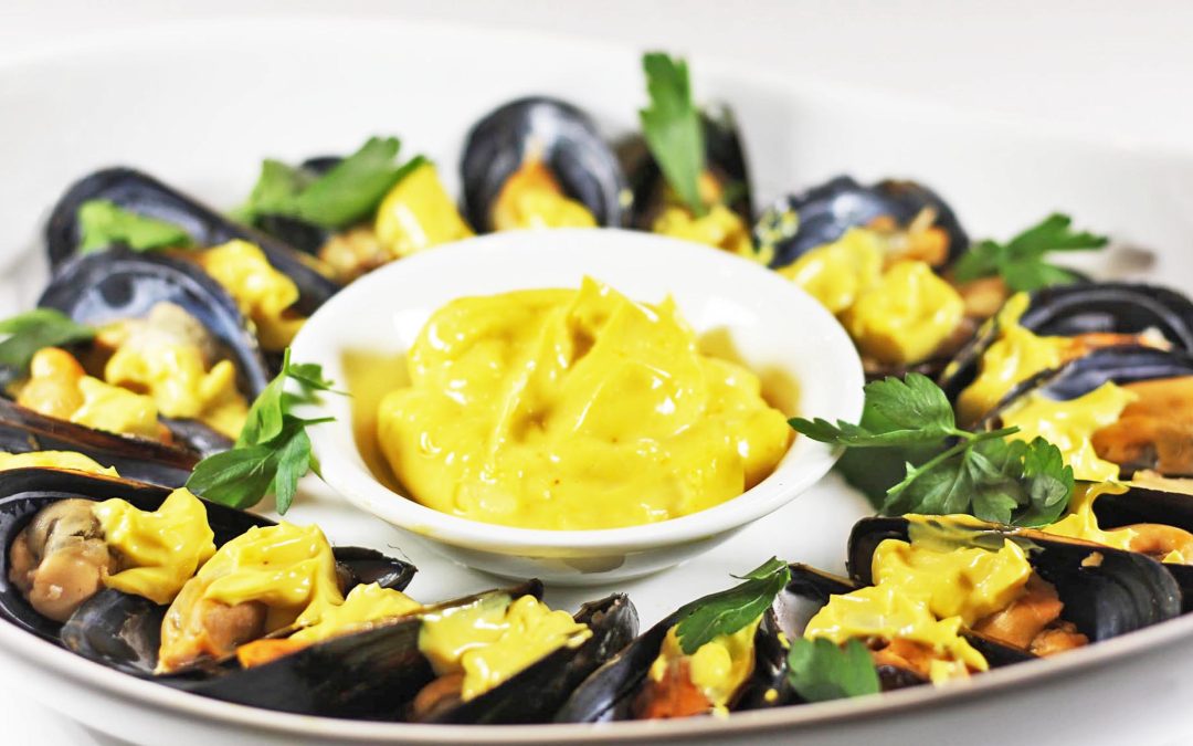 Chilled Mussels with Saffron Mayonaise
