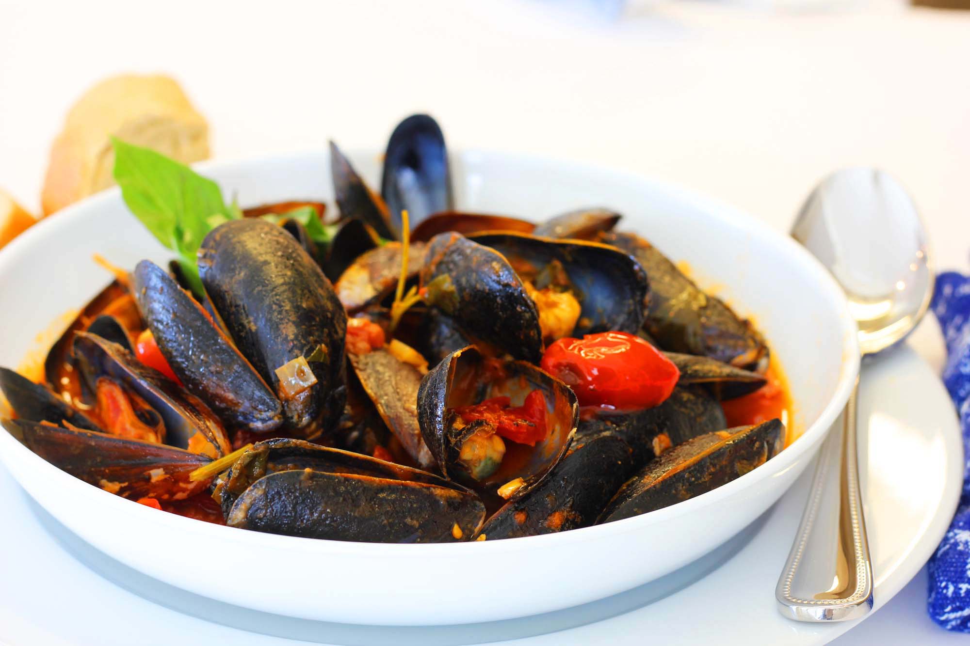 Amalfi Coast Mussels in Spicy Tomato Sauce - Inspired Cuisine