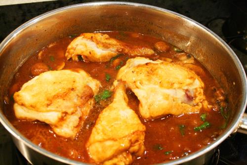 Chicken in Chasseur Hunter s Sauce