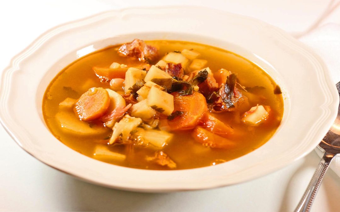 Hungarian Bean Soup or Bab Leves (bawb LEH-vesh)