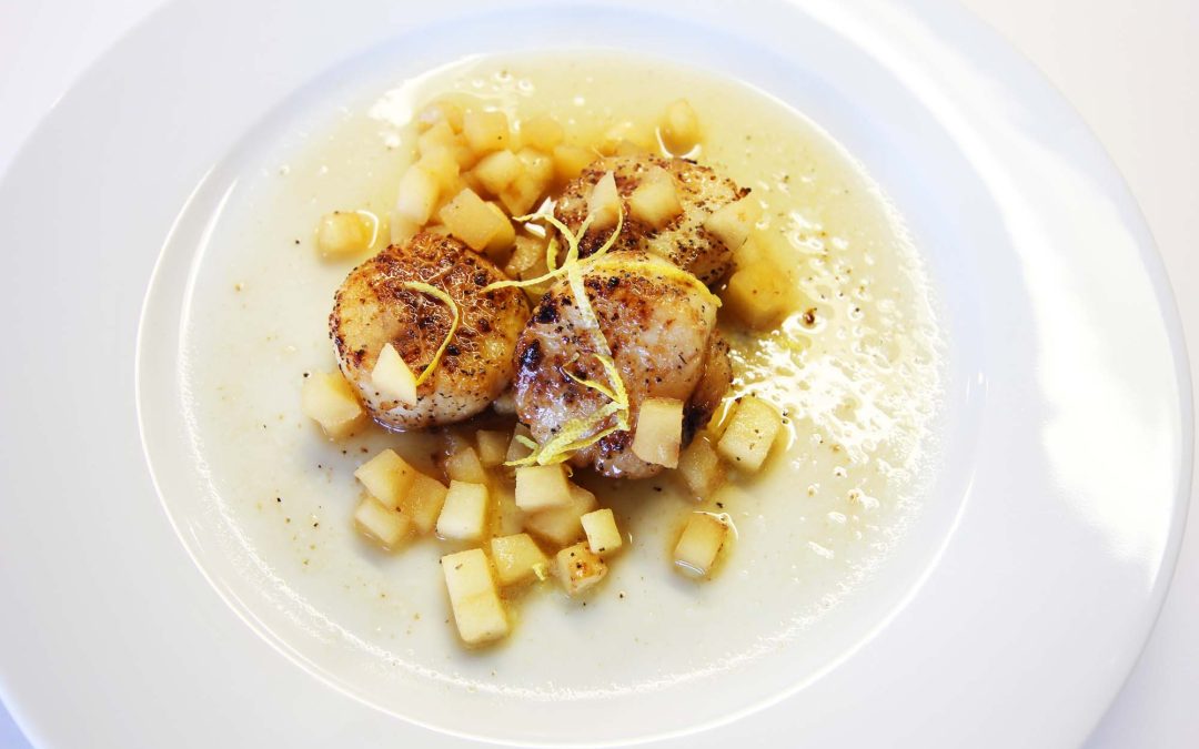 Butter Seared Scallops with Apple Pan Sauce