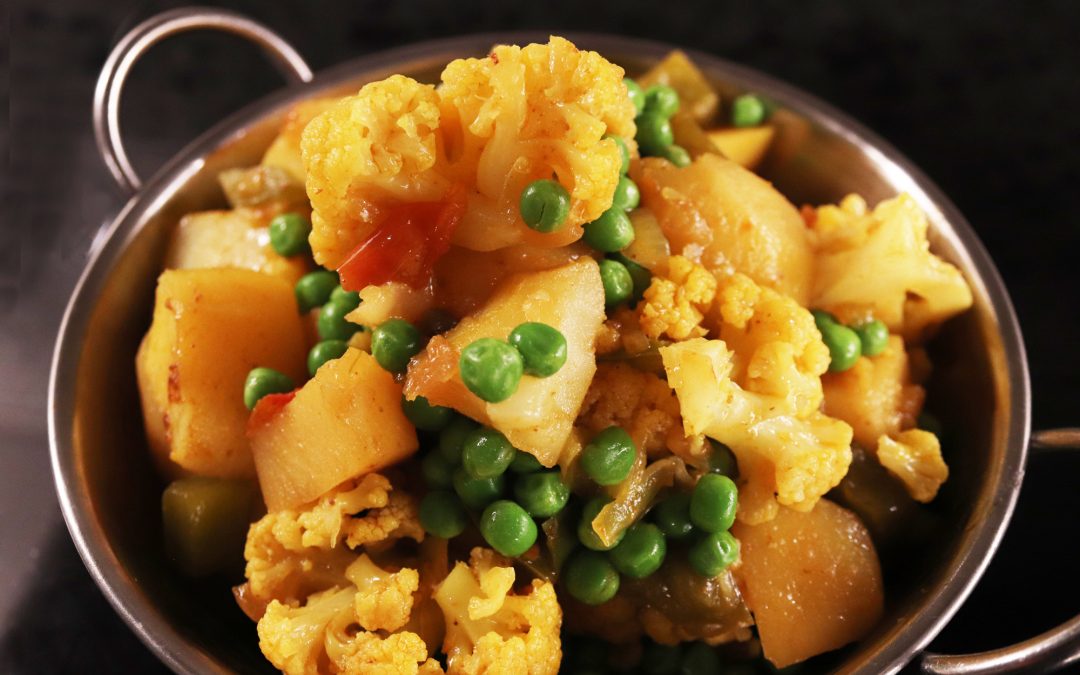Aloo Gobi – Potato, Peas & Green Pepper Curry