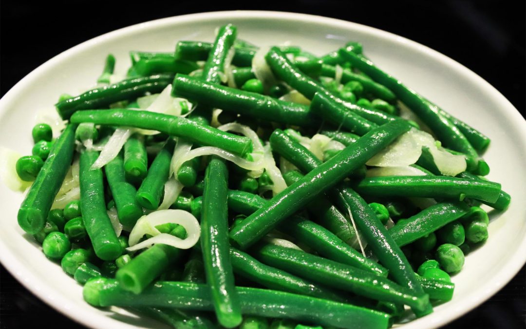 Green Beans and Peas with Garlic and Mint Crème Fraîche
