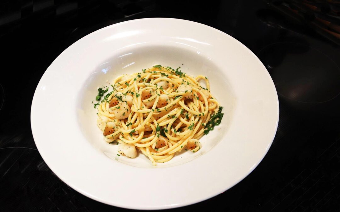 Garlic Butter Seared Bay Scallops with Linguine