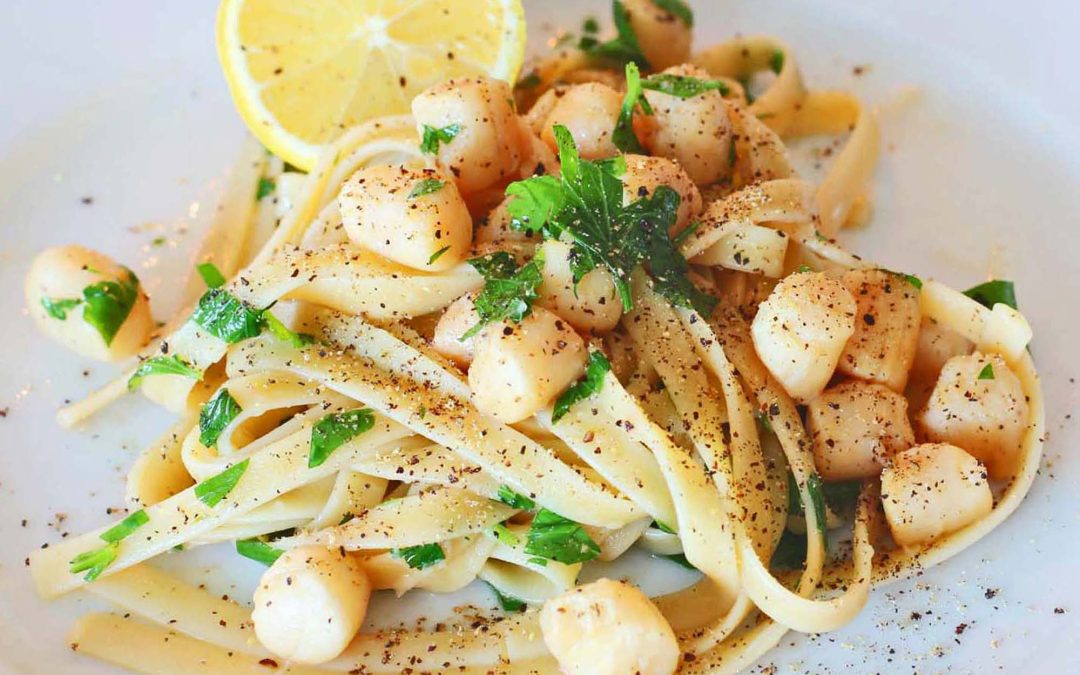 Garlic Butter Seared Bay Scallops with Linguine