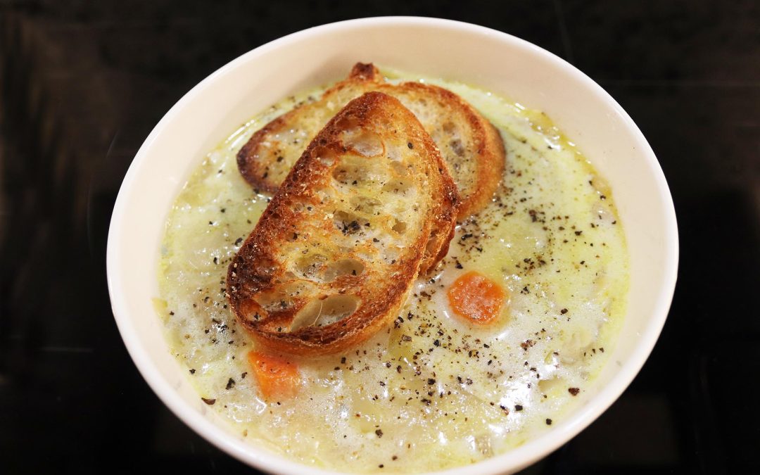 Savory Cabbage & Blue Cheese Soup à la Française